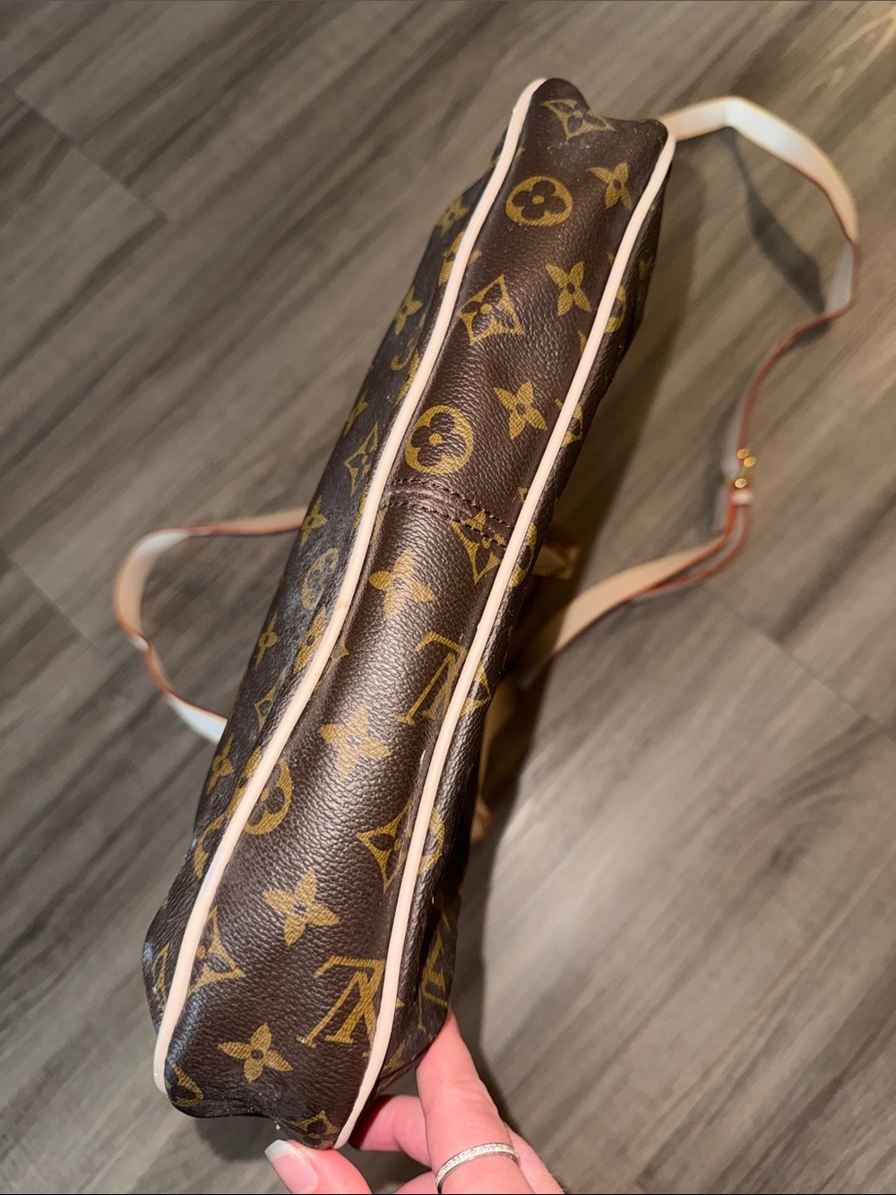 Monogram Shoulder Bag - Picture 5 of 6